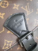 Louis Vuitton Montsouris Messenger PM