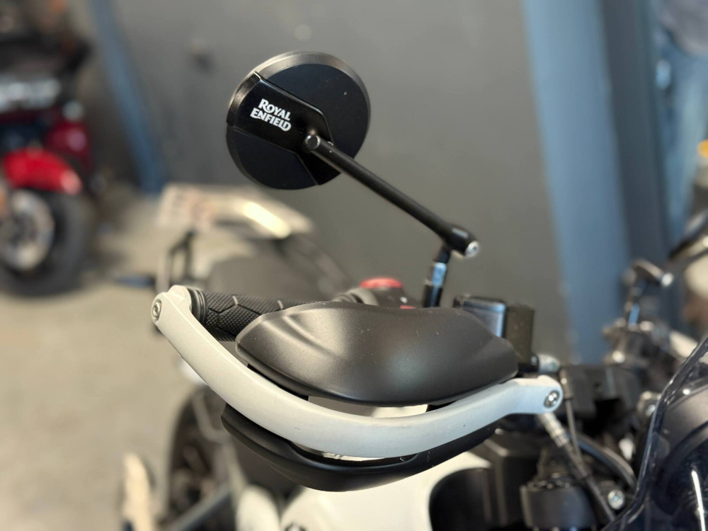 Royal Enfield Himalayan 450 Kamet White (бескамерные шины), 2024 (2 833 км)