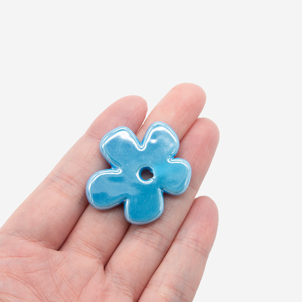 Бусина в форме цветка, 33*35,5мм, ярко-голубая, глазурированный фарфор