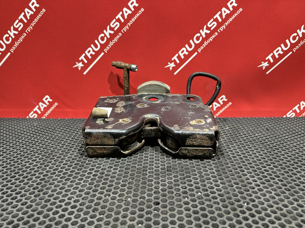 Замок кабины левый 2023г