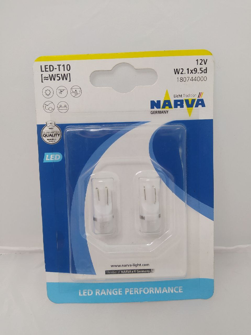 Лампа светодиодная 12V W5W 0.6W W2.1х9.5d 18074 Narva (комплект)