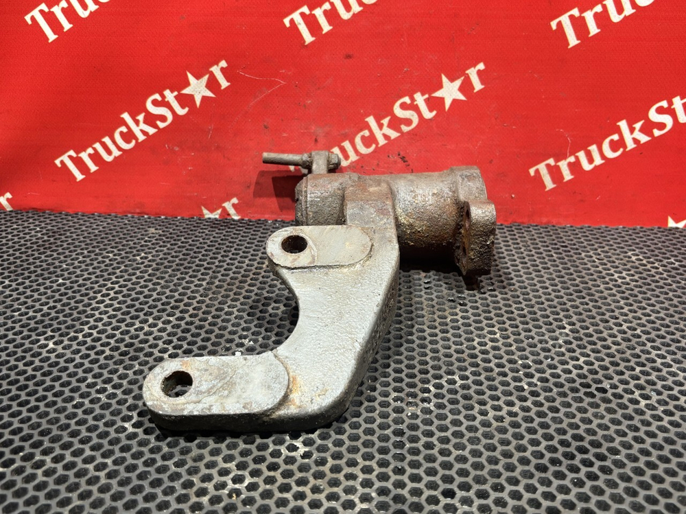 Кронштейн тормозного вала левый