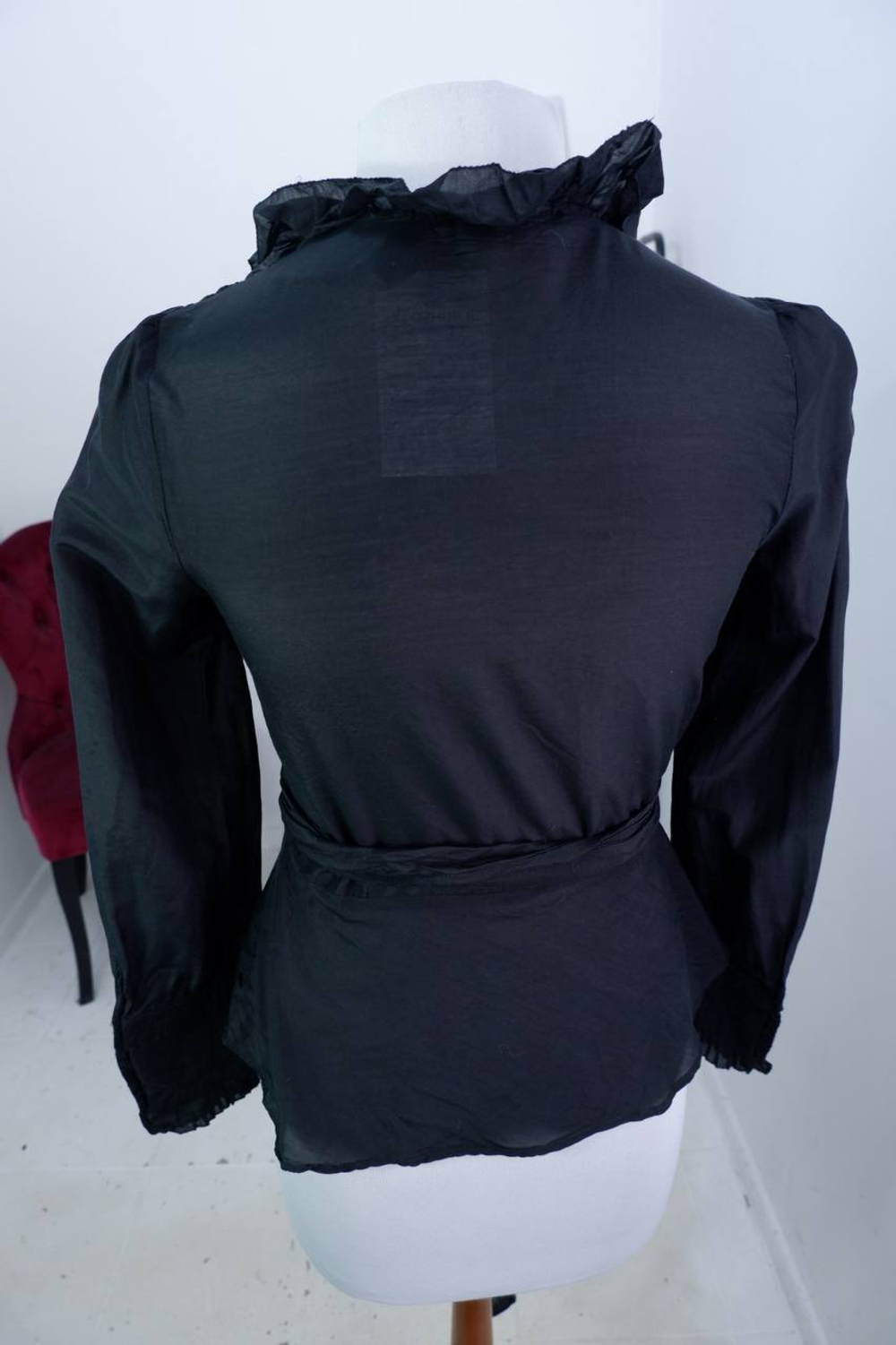 Блузка Zara практичная, маркировка S, визуально на 44 размер