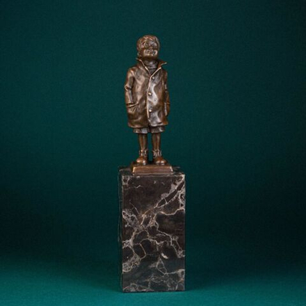 Винтаж: Бронзовая скульптура «Мальчик»