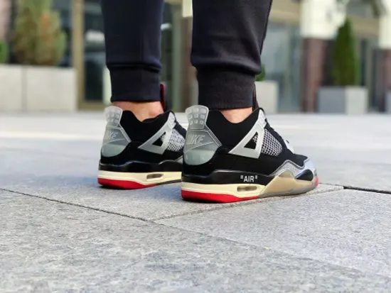 Кроссовки Off White x Nike Air Jordan 4 "Bred"