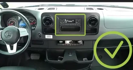 Магнитола для Mercedes-Benz Sprinter W907 2018-2025 (ШГУ монохром) - FarCar GX10-7296 монитор 10.36" 2K QLED на Android 14, TS20, 6+128Гб, CarPlay, 4G SIM-слот