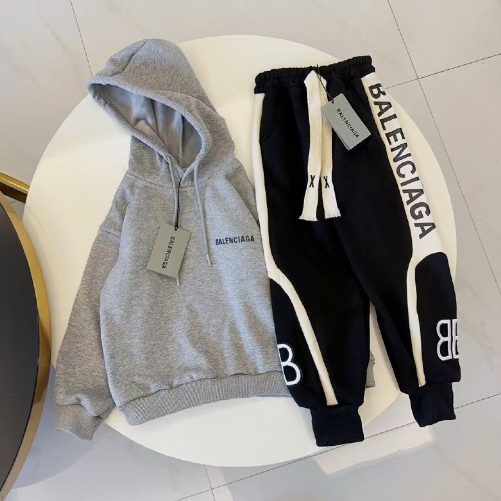 Детский тёплый костюм Balenciaga с капюшоном