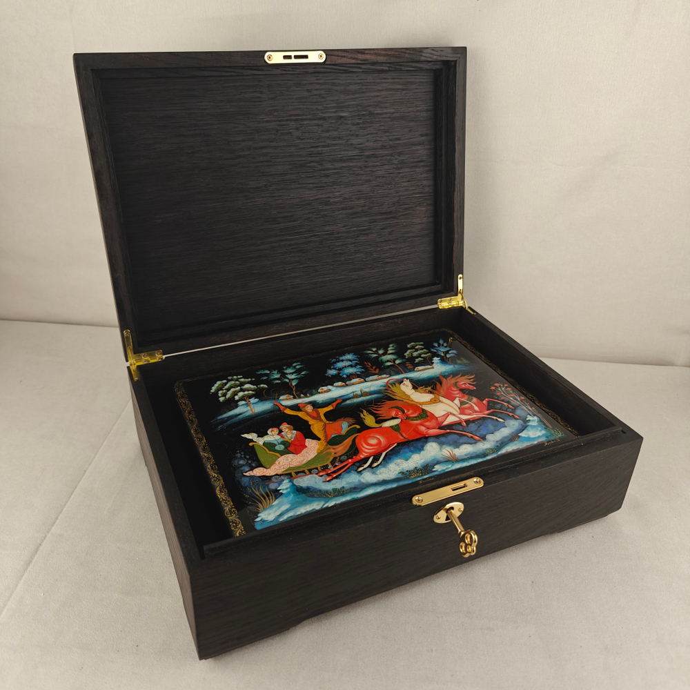 Шкатулка "Тройка" с ручной росписью Палех 30х22 см