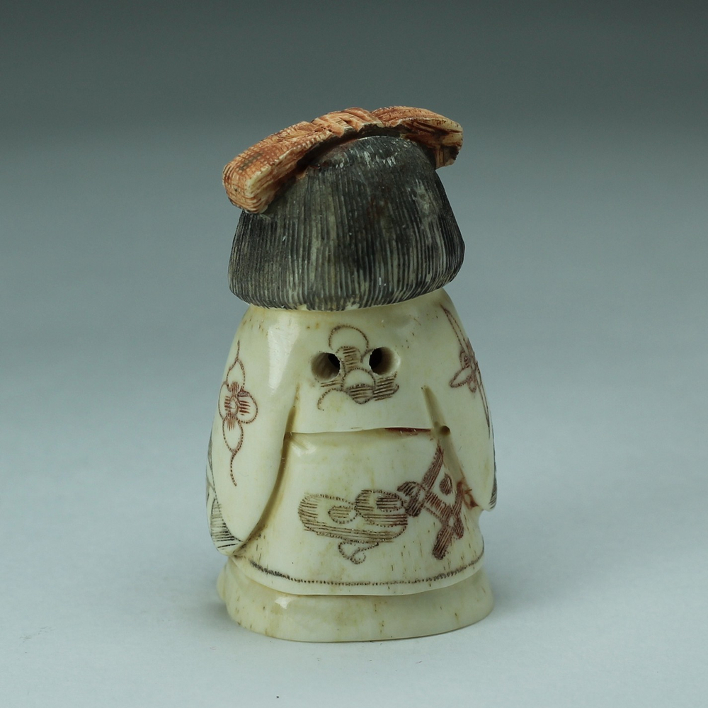 Нэцкэ Девочка и иероглиф счастье