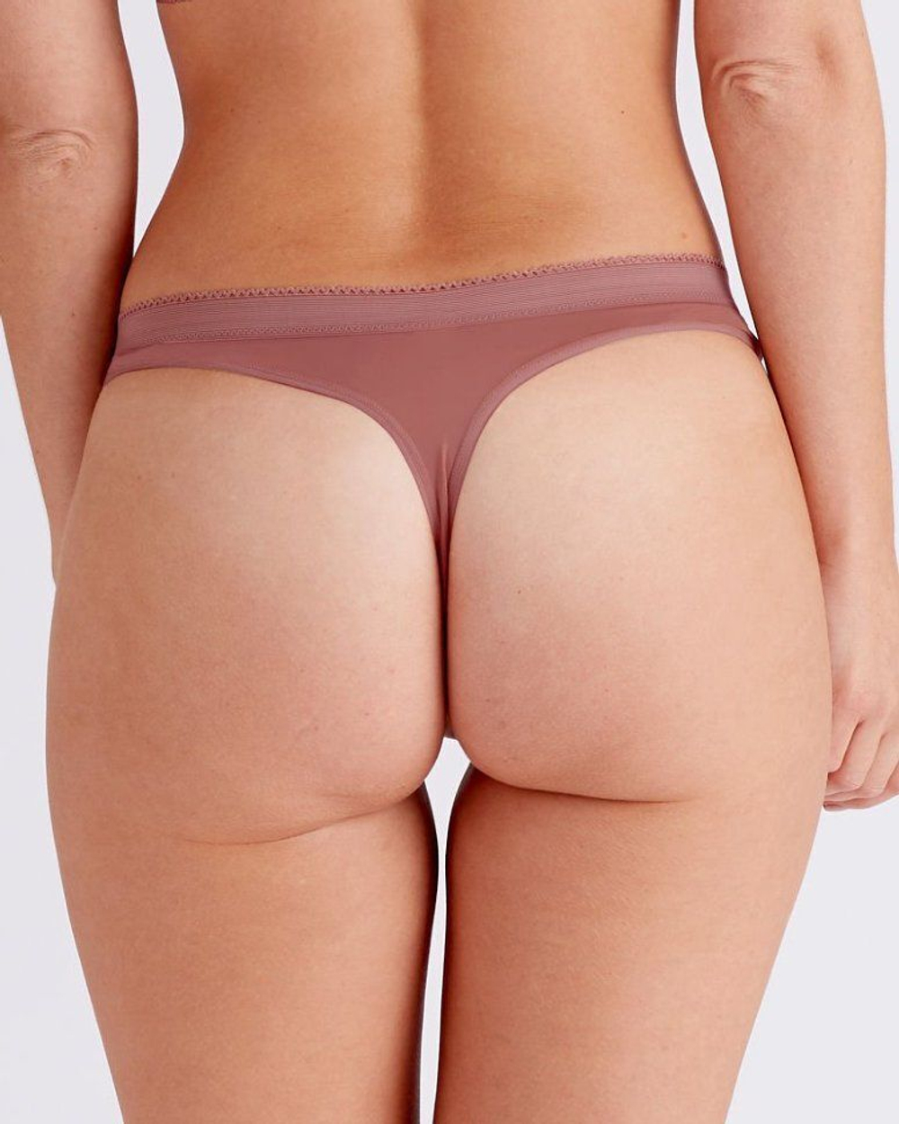 Трусики-стринги Naturals (Размер: L) (Цвет: черный)