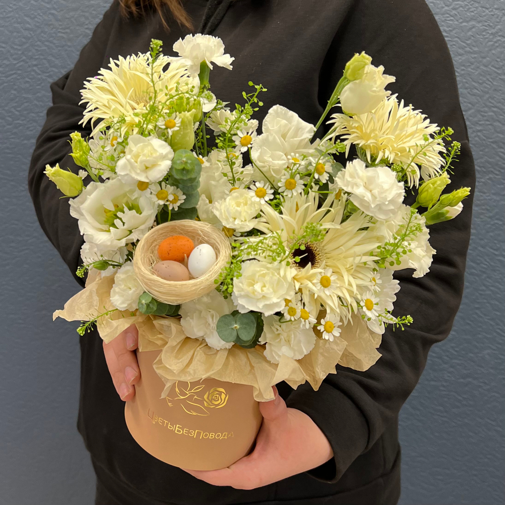 Коробка цветов "К светлому празднику" #61