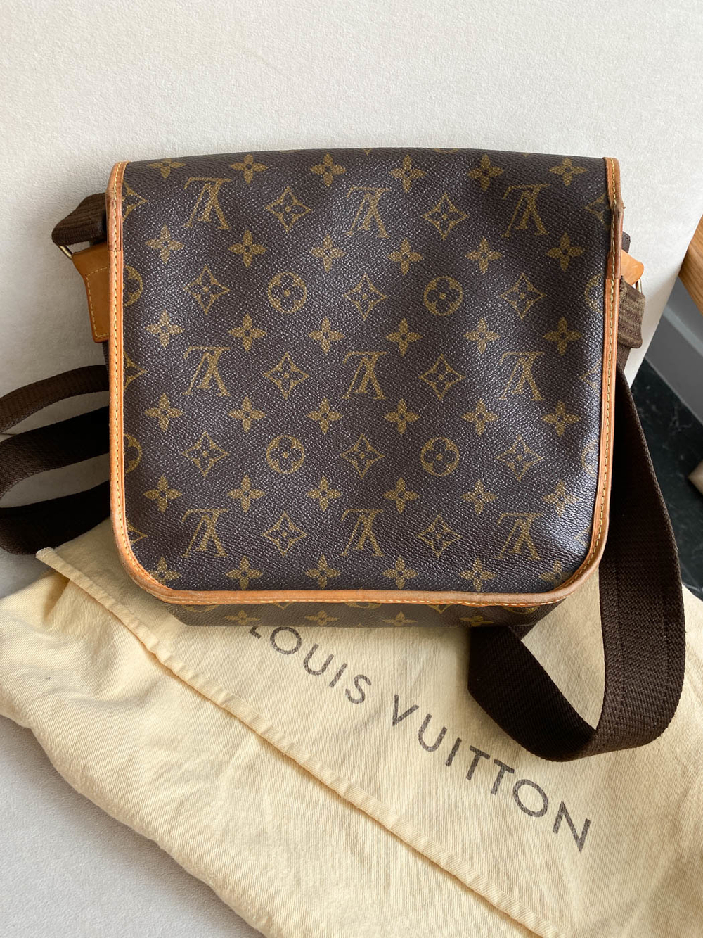 Сумка Louis Vuitton