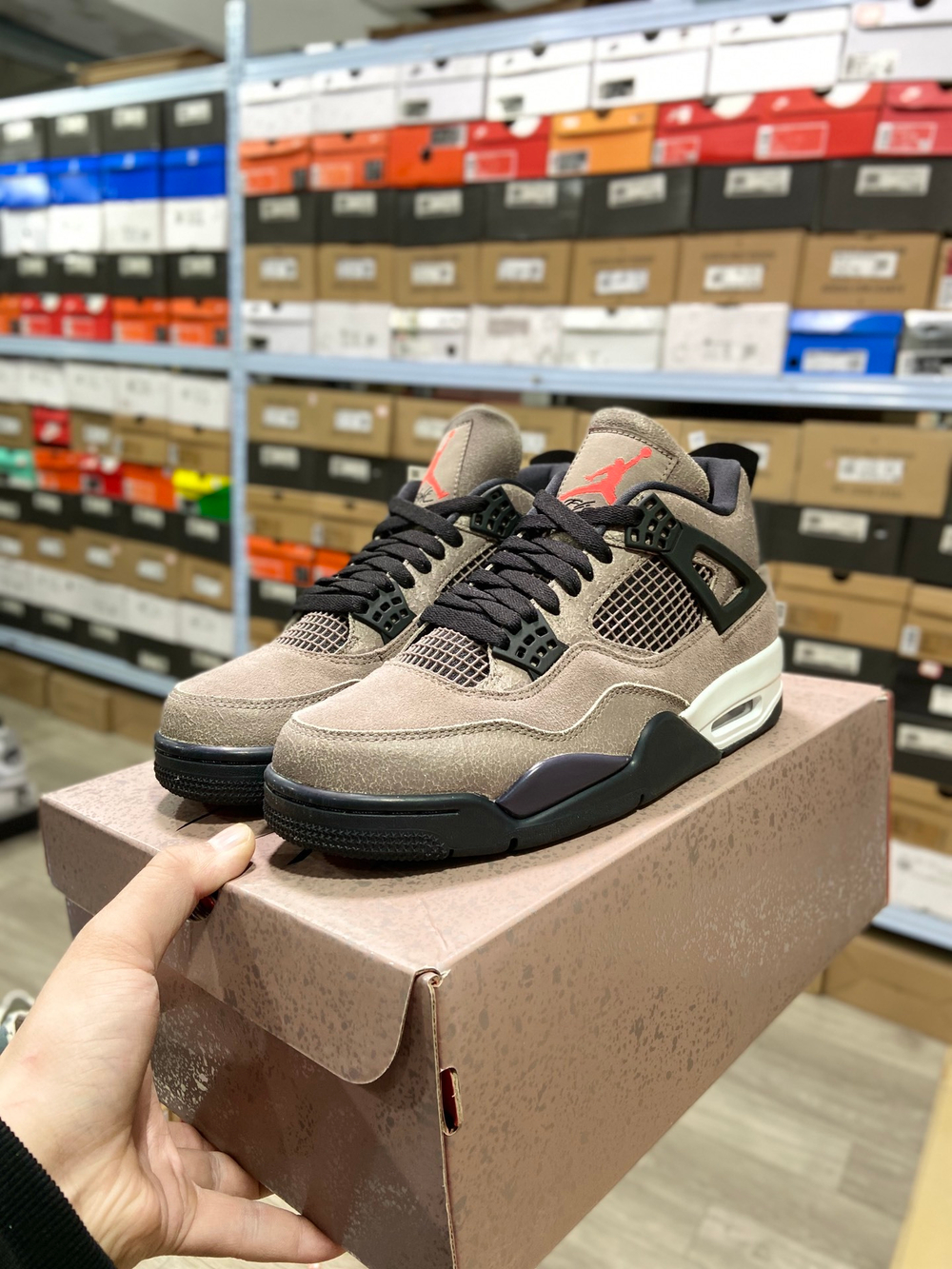 Купить кроссовки Jordan 4 Retro Taupe Haze