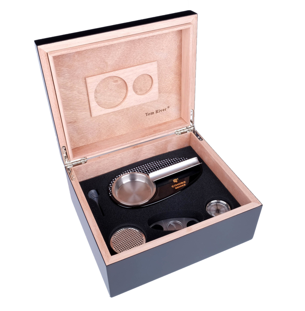 Хьюмидор Tom River на 40 сигар с подарочным набором, Cohiba Behike 569-099