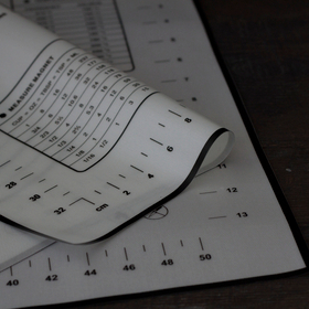 Силиконовый коврик 60х40 см с разметкой (чёрный)