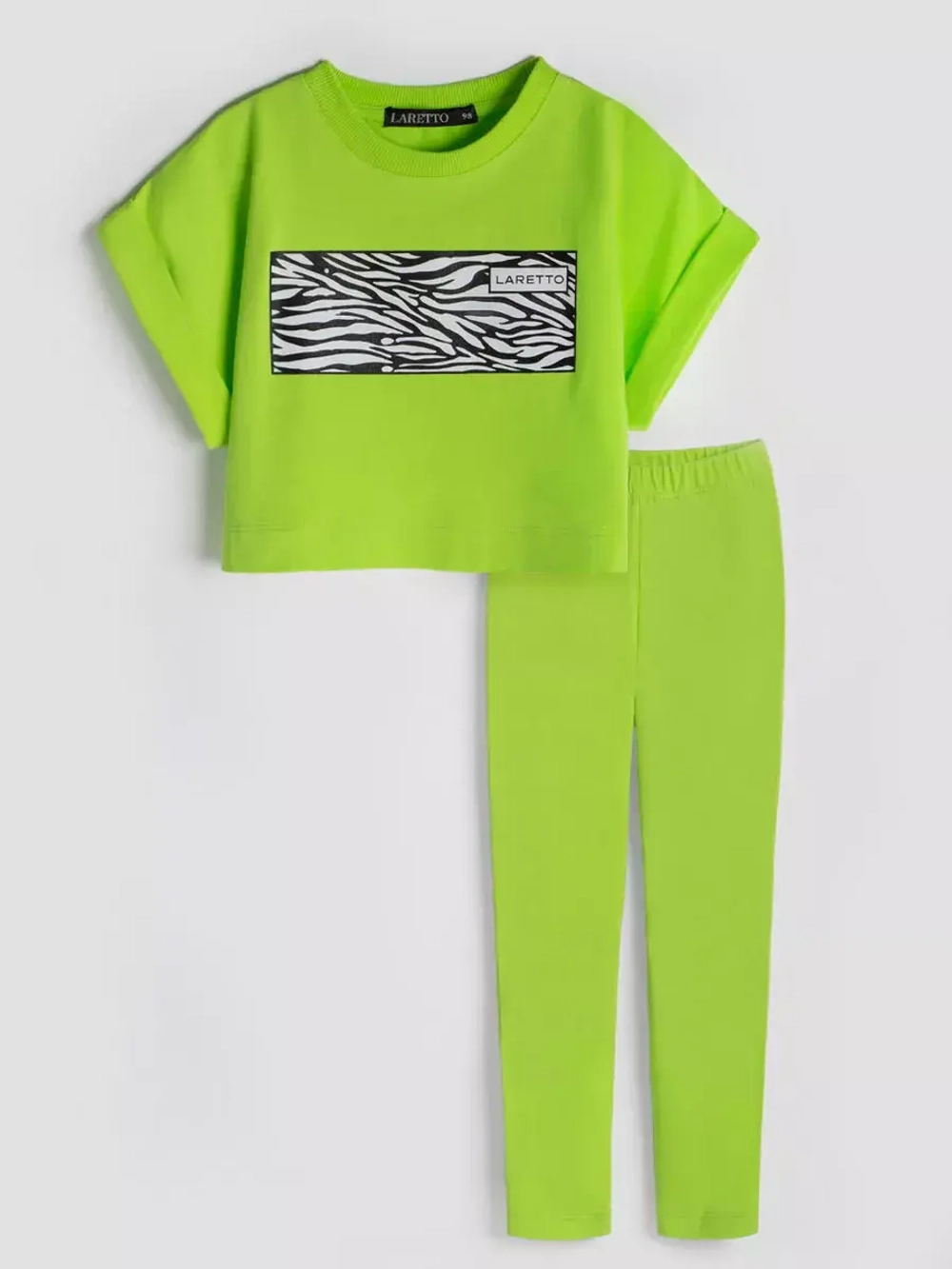 Костюм для девочки на осень