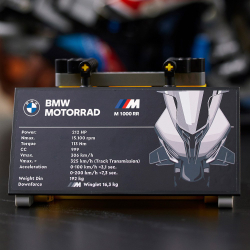 LEGO Technic - Мотор BMW M 1000 RR 42130