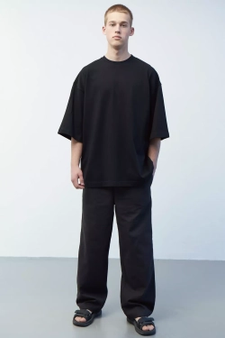 Огромная футболка из черного хлопка