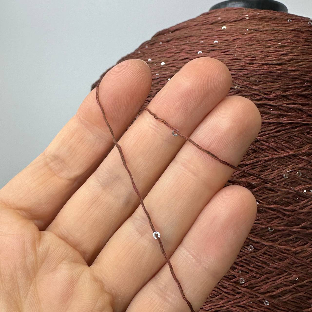 LINETTE PAILLETES - 80% лен, 20% п/а, микропайетки 2мм, ; 450м\100гр; цвет: «коньяк», пайетки серебро