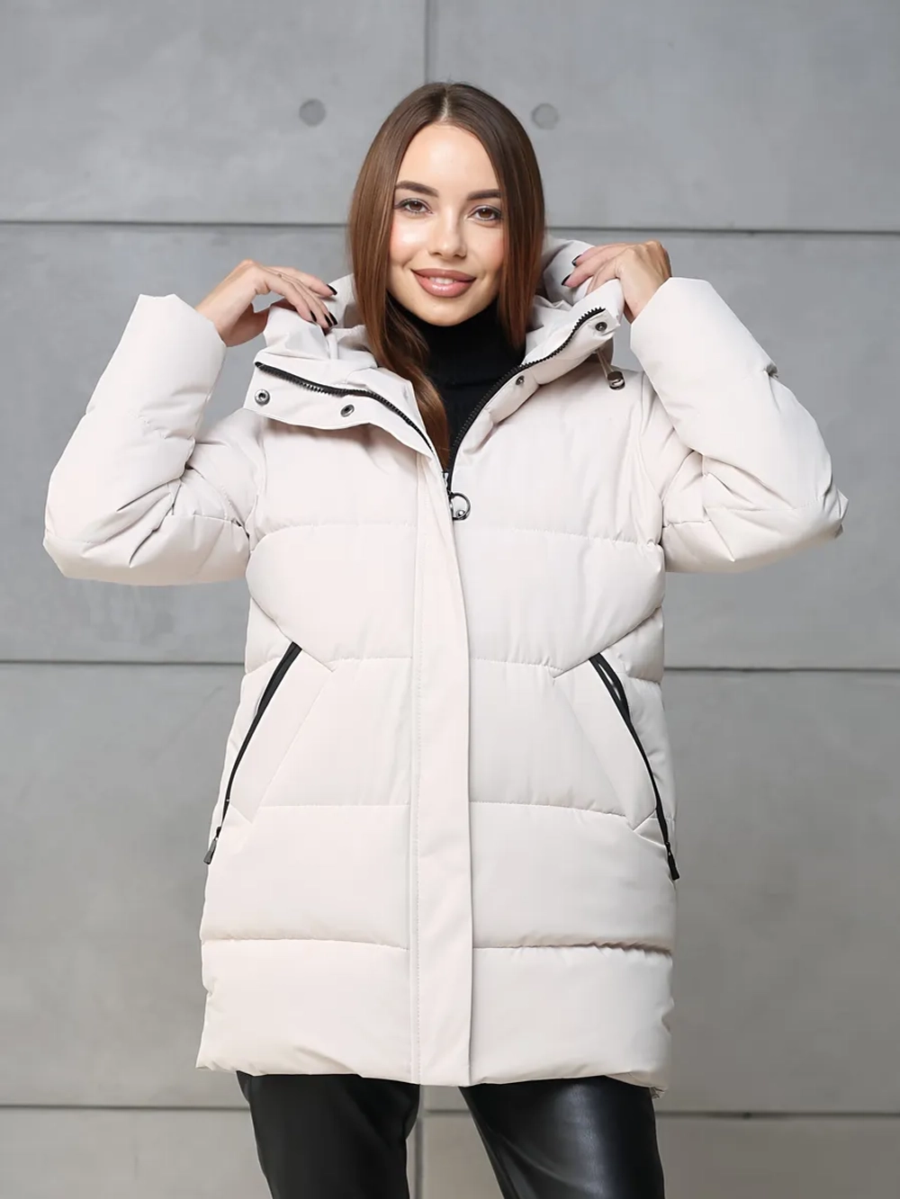 Куртка демисезонная с капюшоном