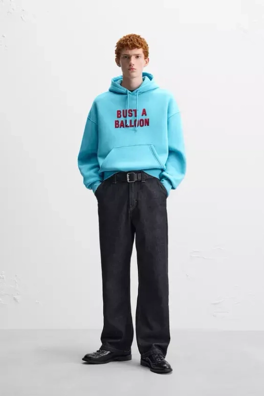 ZARA X HARRY LAMBERT ТОЛСТОВКА С КАПЮШОНОМ, СИНИЙ