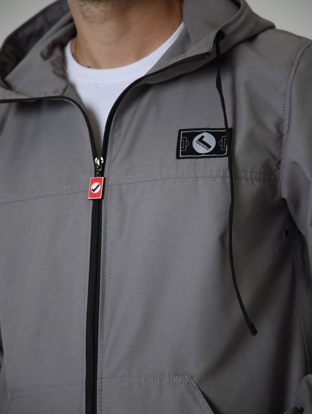 Ветровка легкая Город Горький серая серый