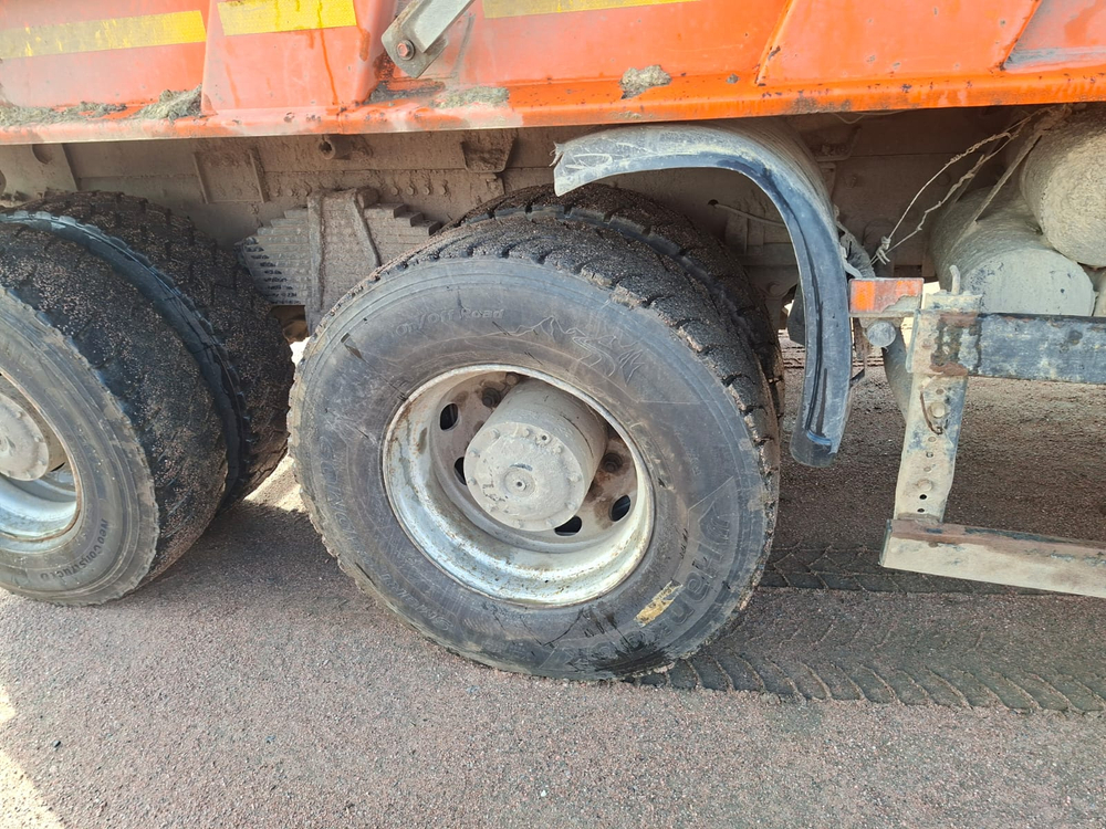 КамАЗ 6520 6x4 Самосвал 6520-7080-49(B5) (Дизельный, 8,9 л, 390 л.с., МТ)