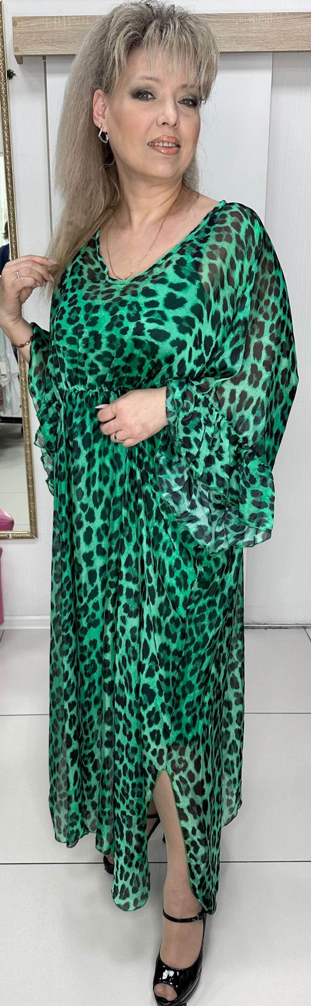 Двойное, длинное, эффектное платье в изумрудном цвете