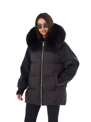 Удлиненный комбинированный пуховик черного цвета