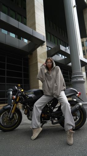 Худи в цвете хаки на молнии с капюшоном