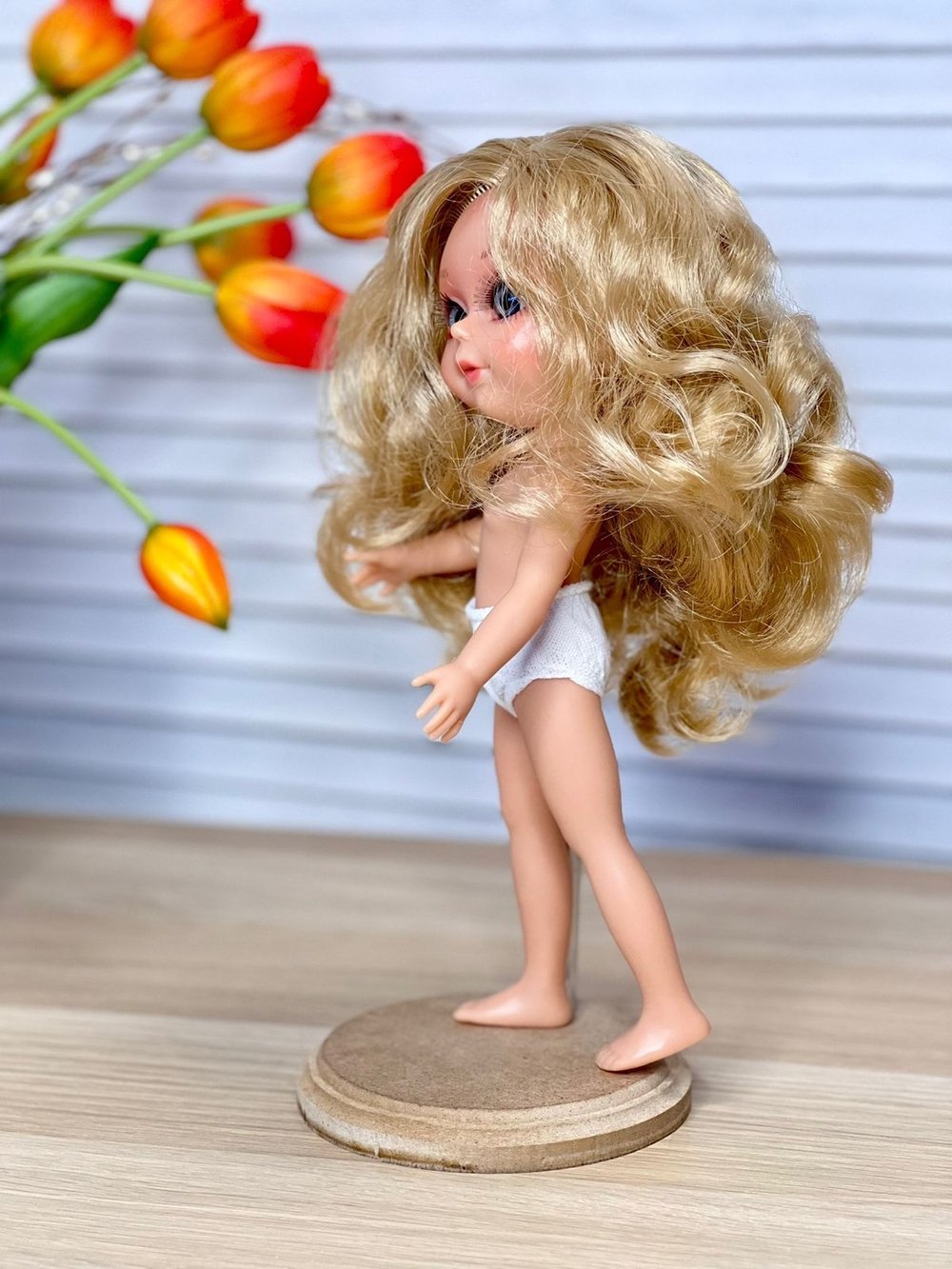 Кукла Nines виниловая 30см Dainty без одежды (2440W4)