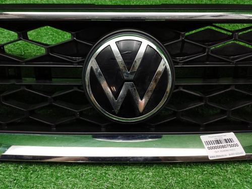 Решетка радиатора VW Taos (2020-н.в.)