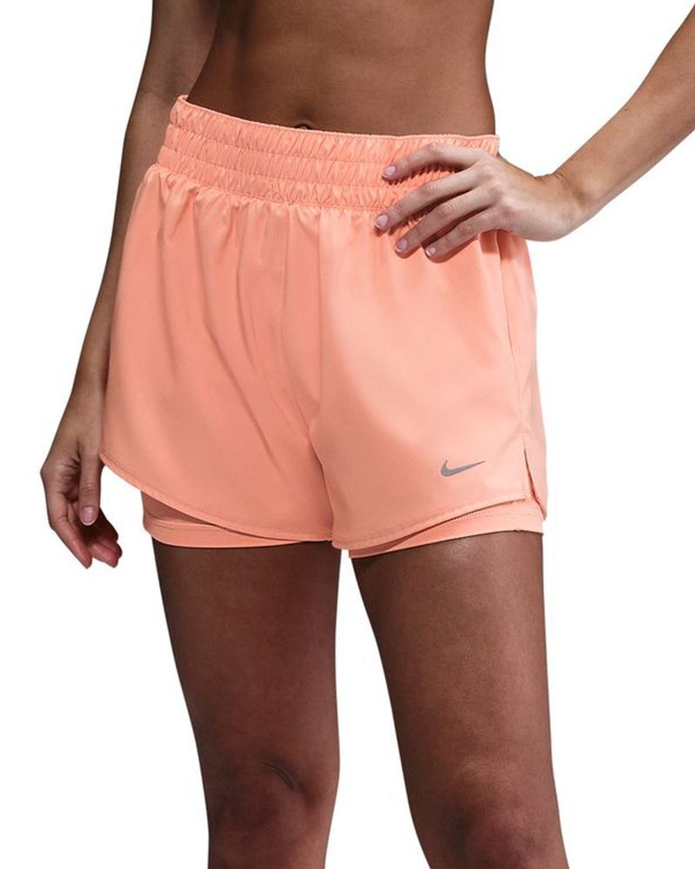 Женские теннисные шорты Nike One Dri-Fit 2-in-1 High-Waisted 3in Training - apricot agate/reflective silver
