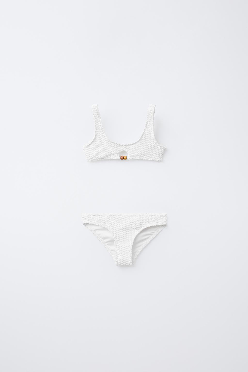 ZARA КОМПЛЕКТ БИКИНИ ИЗ РЕЛЬЕФНОЙ ТКАНИ С БУСИНАМИ, БЕЛЫЙ