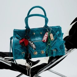 MANC КОЖАНАЯ СУМКА "ZOUZOU", БИРЮЗОВЫЙ