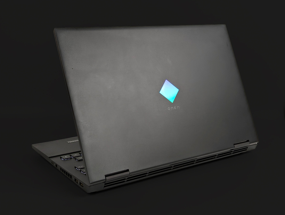 Игровой ноутбук HP Omen RTX2060/Ryzen 7 4800H/16Gb/512Gb/144Hz/Win11