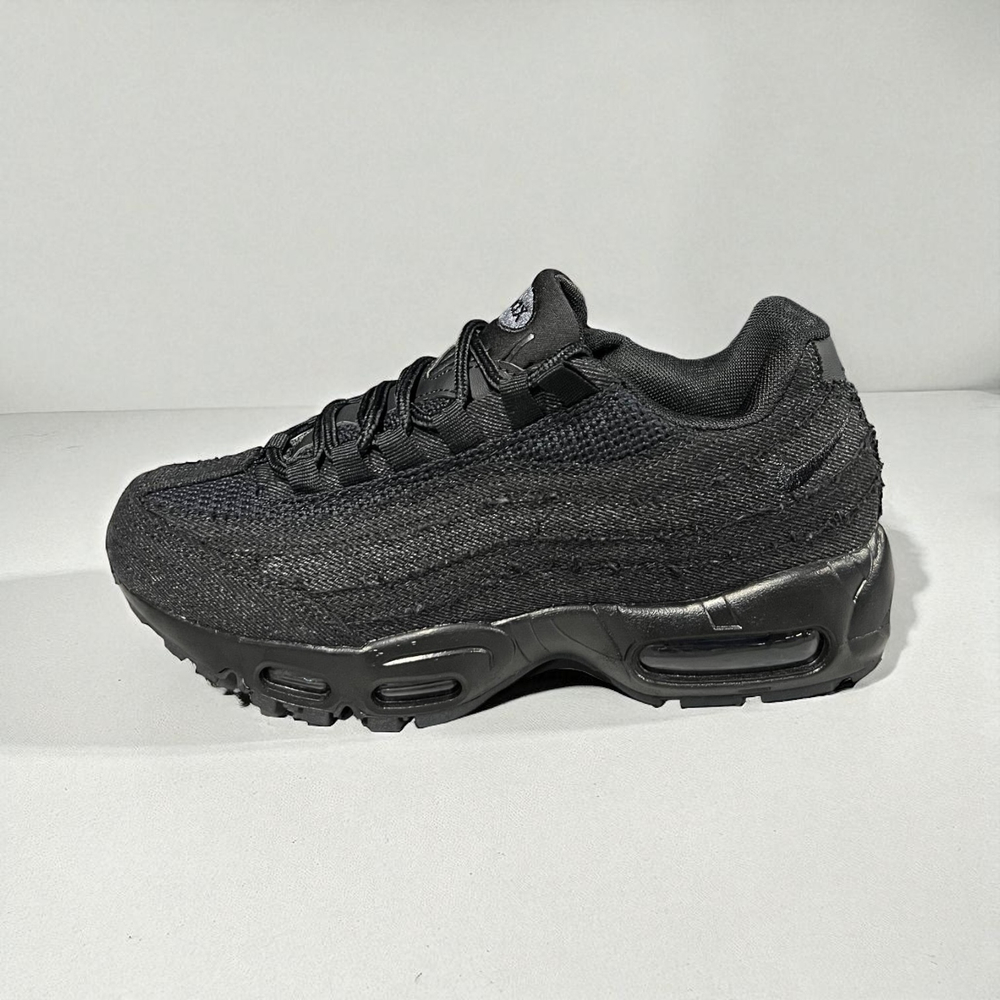 Levi's x Nike Air Max 95 • Black Anthracite