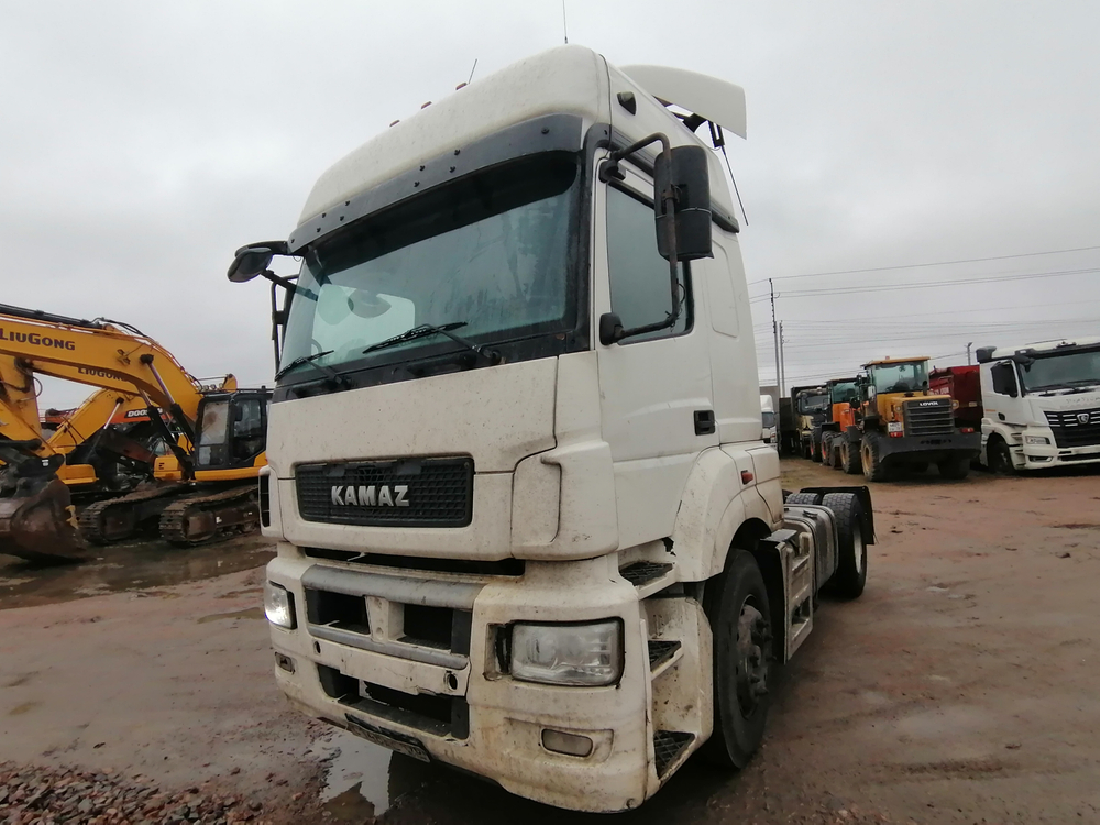 КамАЗ 5490 4x2 Седельный тягач 5490-S5 (Дизель/Газ, 12,0 л, 401 л.с., МТ)