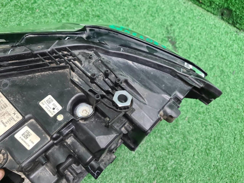 Фара правая BMW 5er G30 (2020-2023) LED