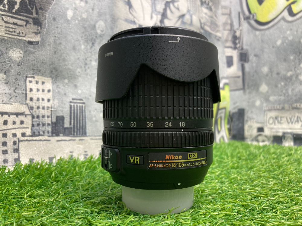 Nikon 18-105mm 3.5-5.6G AF-S ED DX VR Nikkor