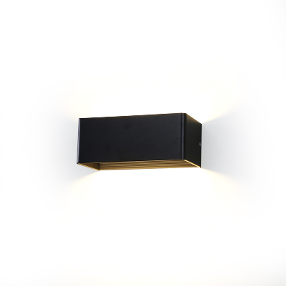 Wall design lamp  05 by Delta Light (Black)