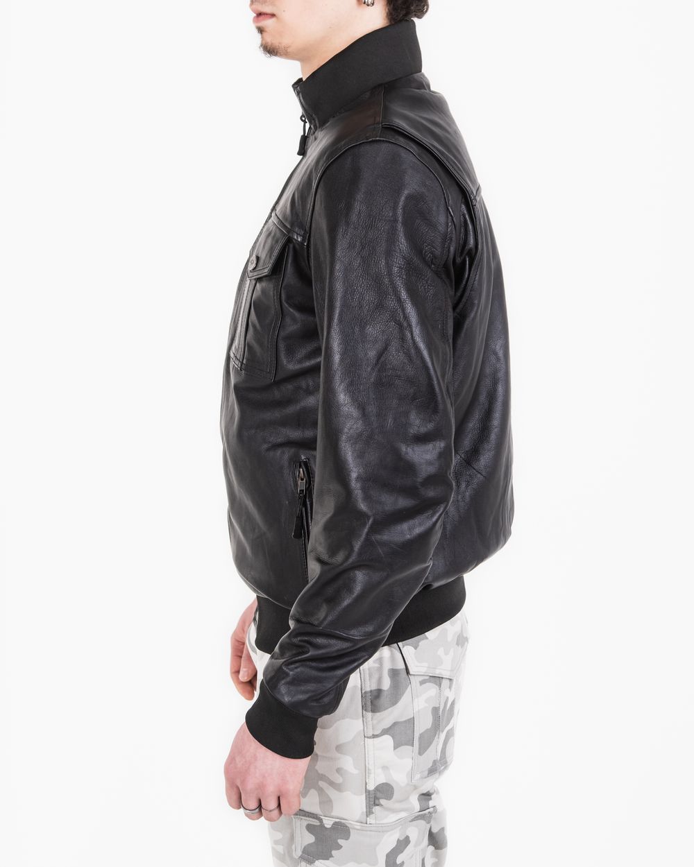 Officer / Черный