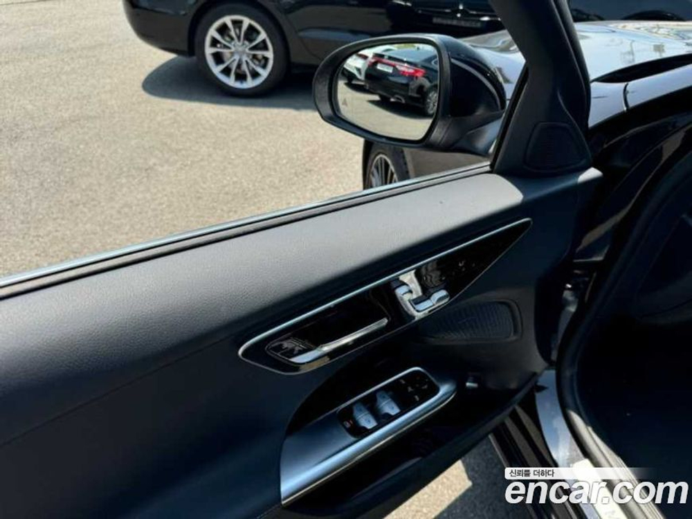 Mercedes-Benz C-Class W206 C200 Avangarde (11.2022)