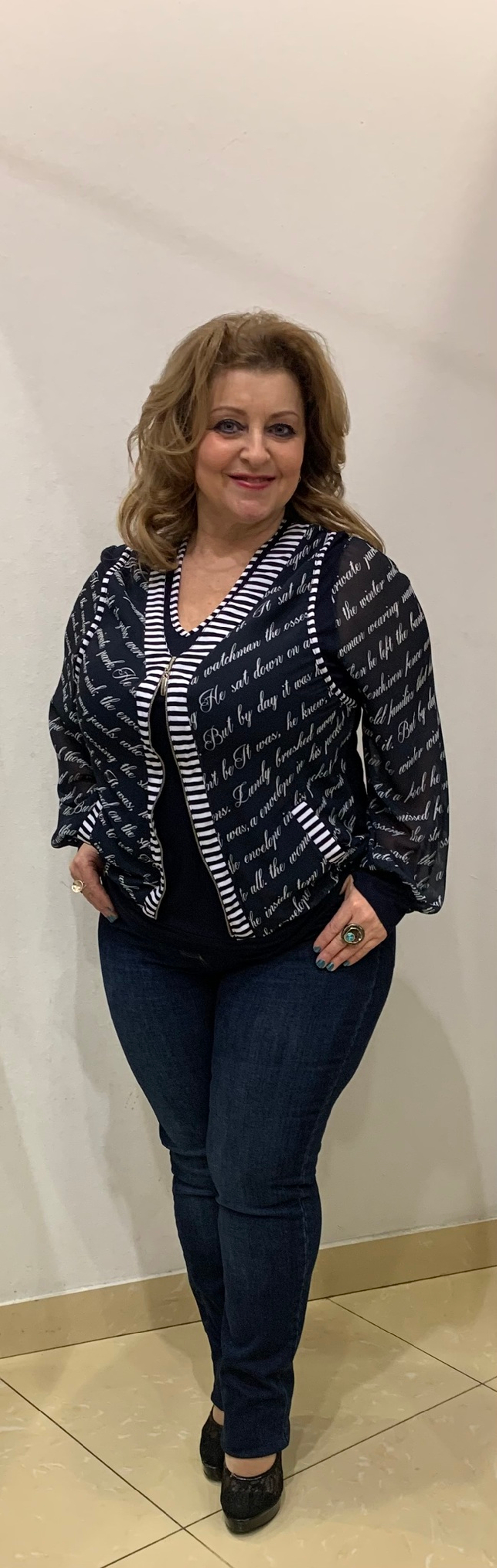 Сине-белый блузон -"обманка" с шифоновыми рукавами