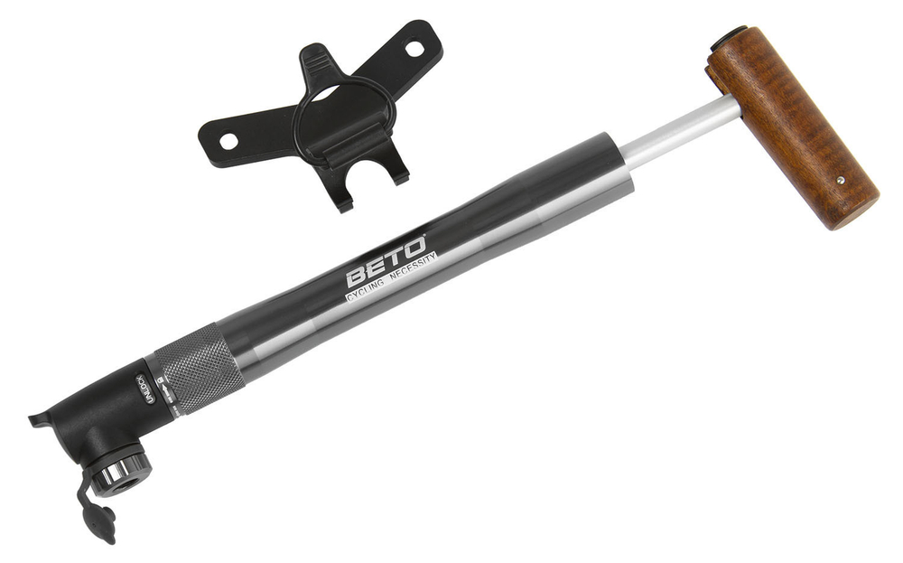 Насос BETO алюминиевый 82г,257 мм универсальная головка с колпачком 8 бар/120PSI деревянная Т-ручка