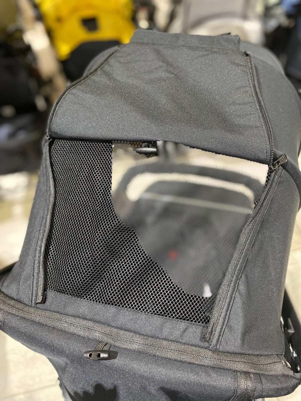 Коляска детская прогулочная Bonnie black угольно-черный