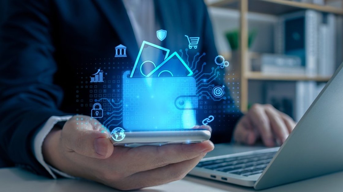 Электронные кошельки на маркетплейсах: каждый второй россиянин пользуется, но не все довольны