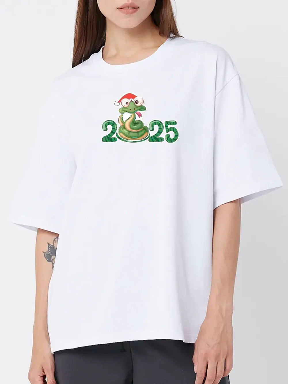 Футболка больших размеров с принтом новый год