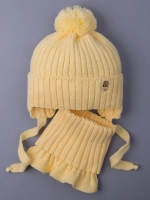 Шапка для девочки осенняя и снуд вязаные