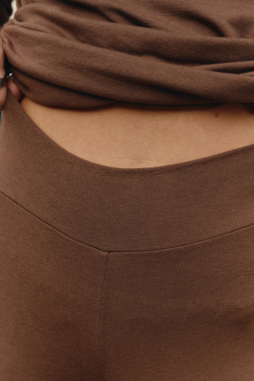 Трикотажный костюм с брюками brwn